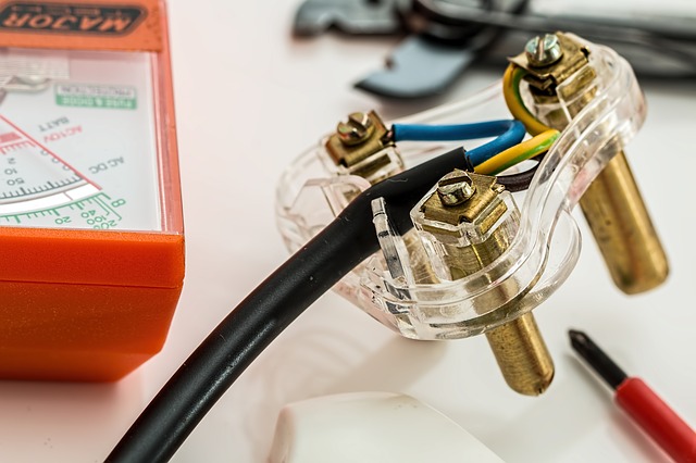opravy elektroinstalace